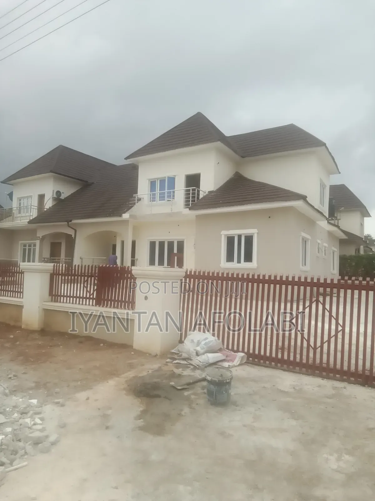 3bdrm Duplex in River Park Estate, FHA for rent in FHA