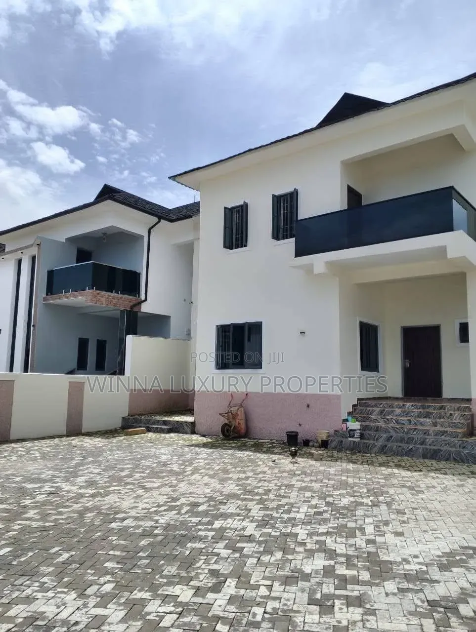 5bdrm Duplex in Asokoro for sale in Asokoro