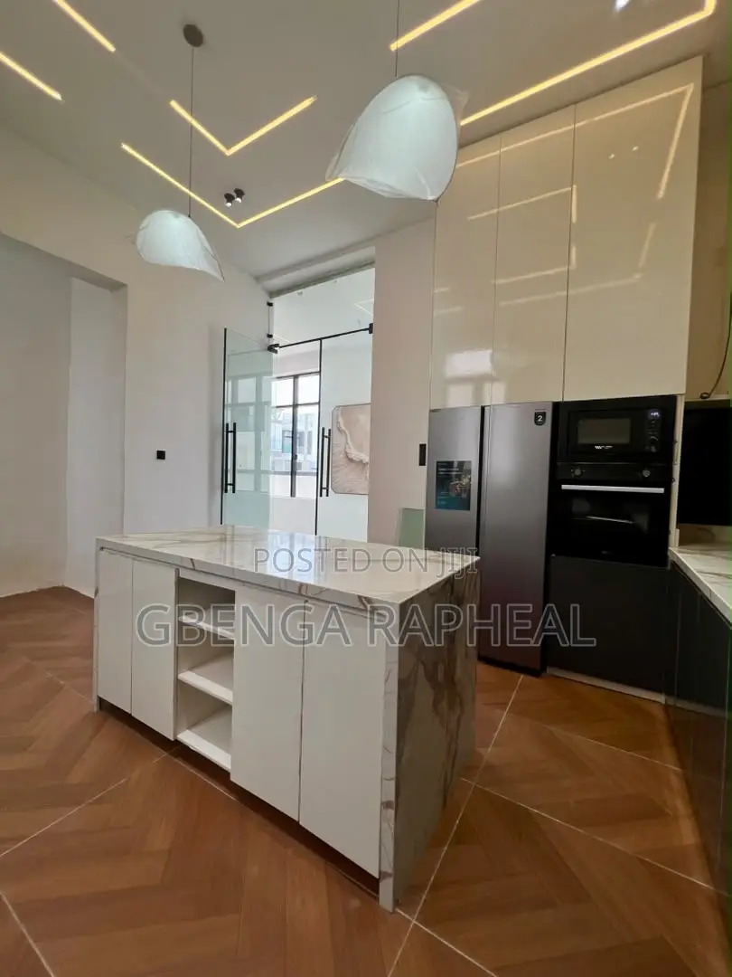 5bdrm Duplex in Ajah for sale in Ajah