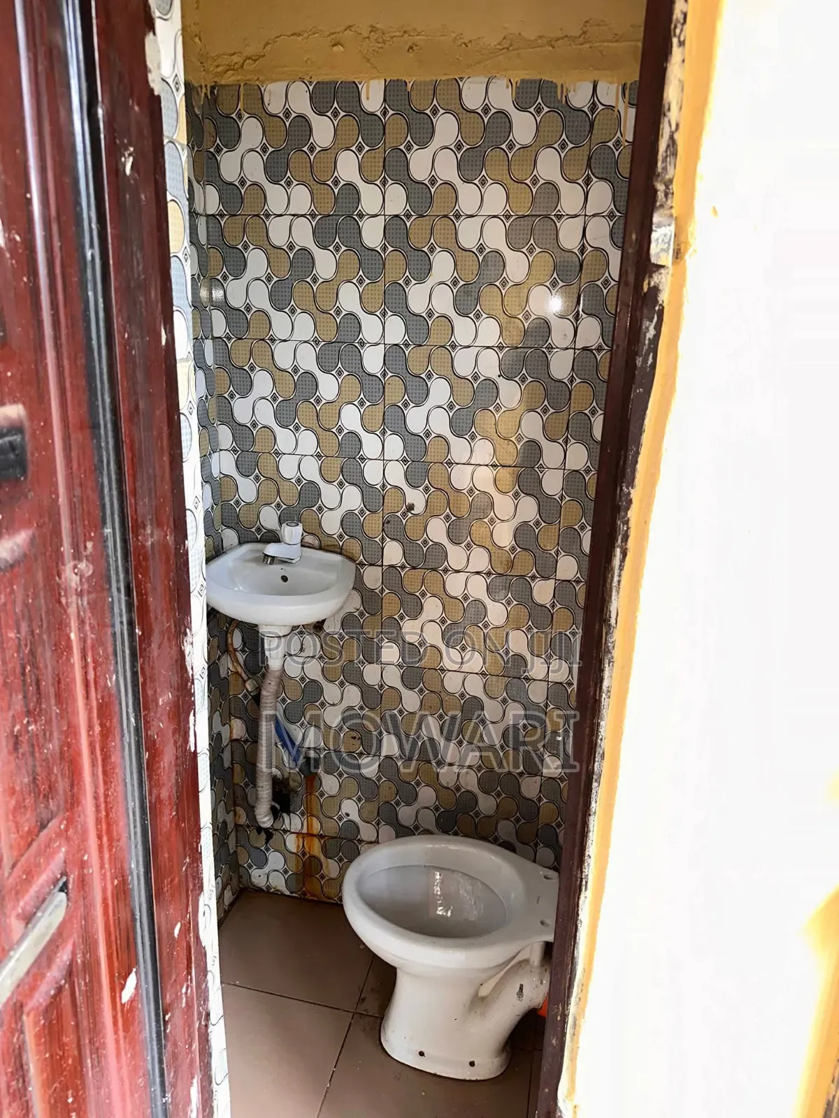 to Let Standard 1-Bedroom Flat in Uzoba