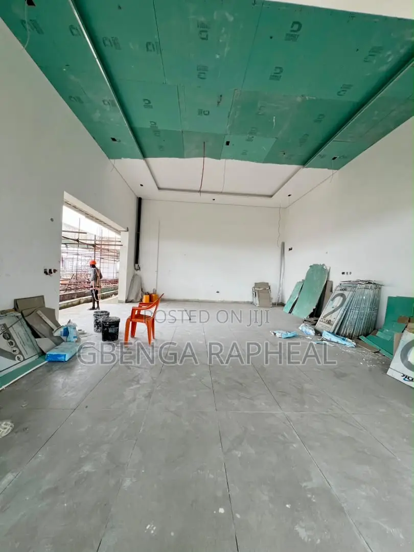 3bdrm Apartment in Victoria Island for sale in Victoria Island