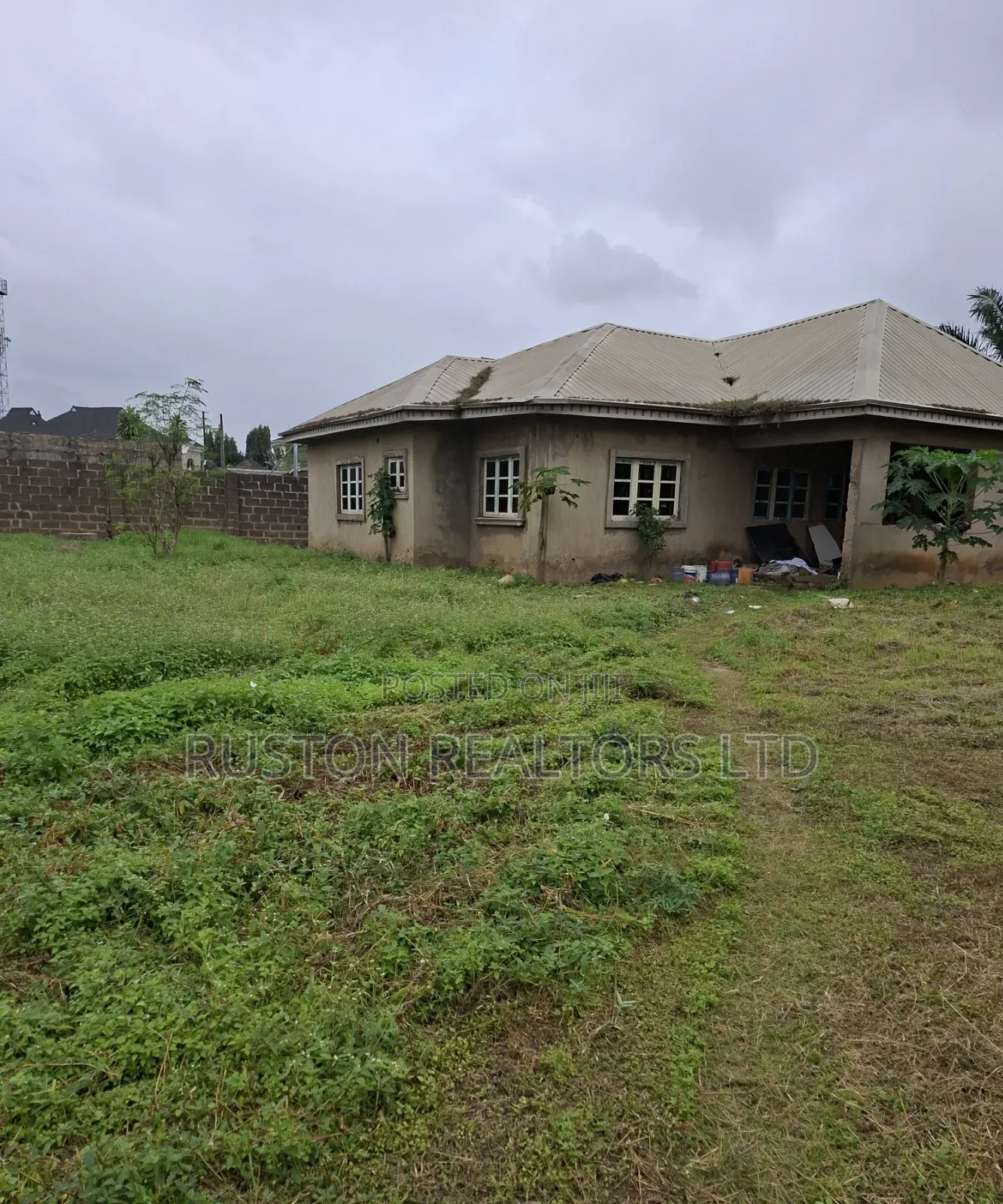 1960sm Land, Fenced and Gated in Samonda
