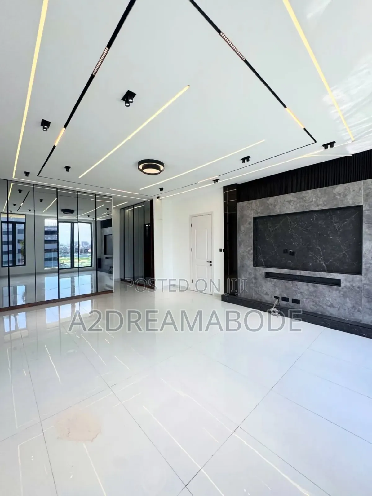 5bdrm Duplex in Lekki Phase 1 for sale in Lekki Phase 1