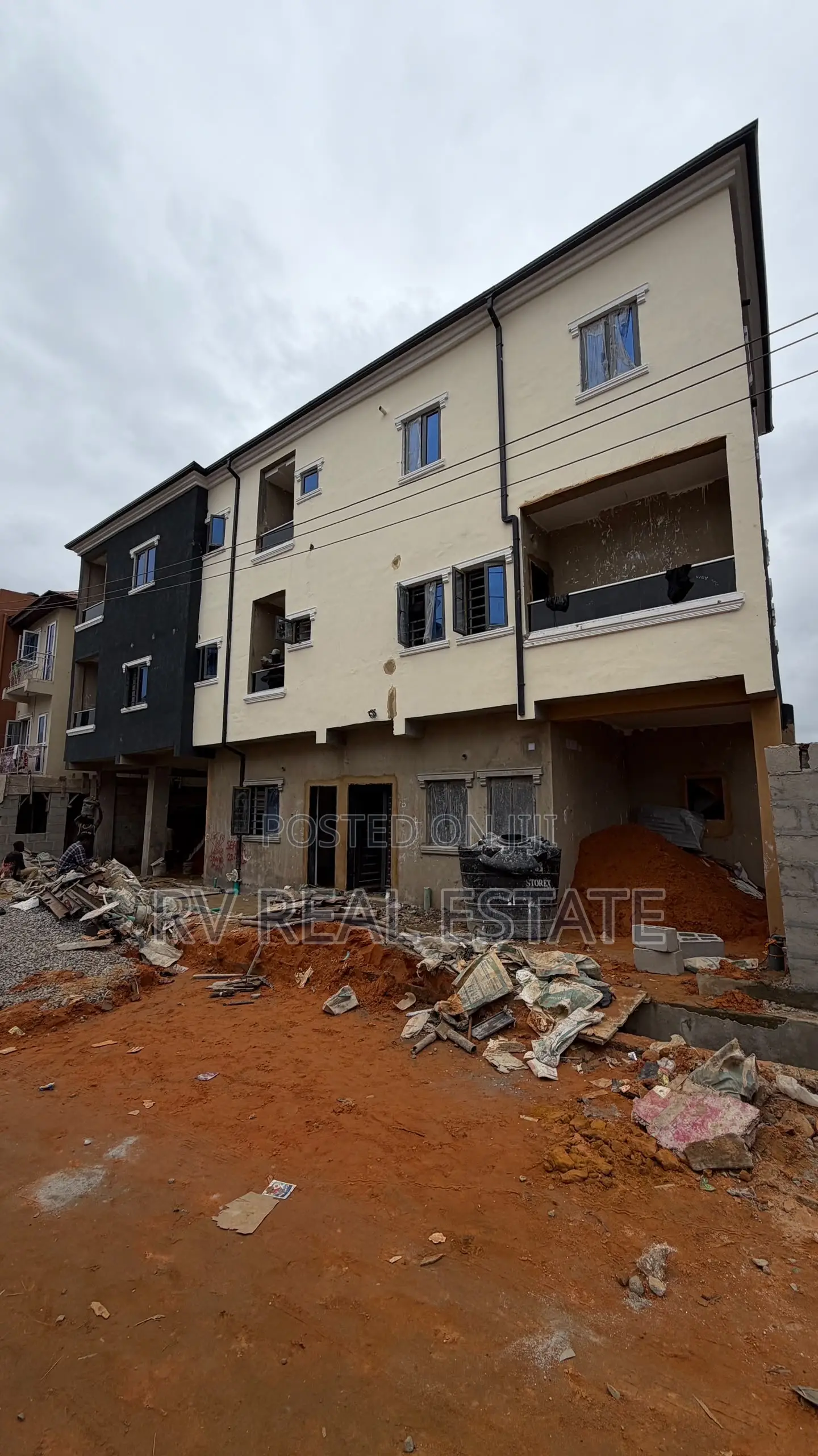 Studio Apartment in Gbagada for sale in Gbagada