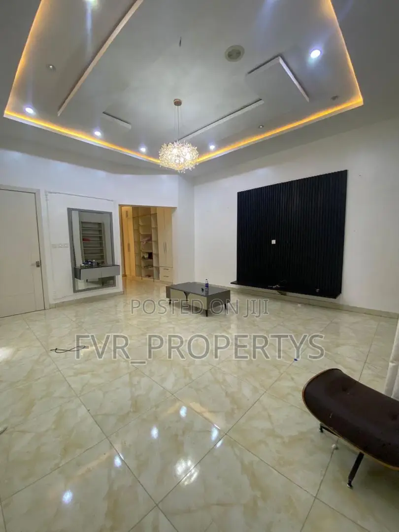 1bdrm Shared Apartment in Oral, Ikota for rent in Ikota