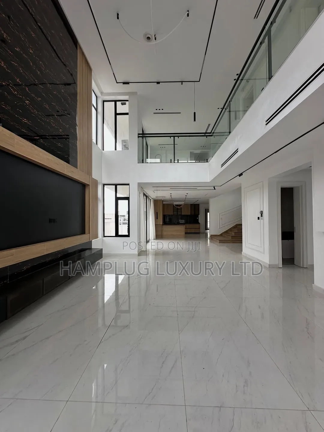 5bdrm Duplex in Apo Resettlement for sale in Apo Resettlement