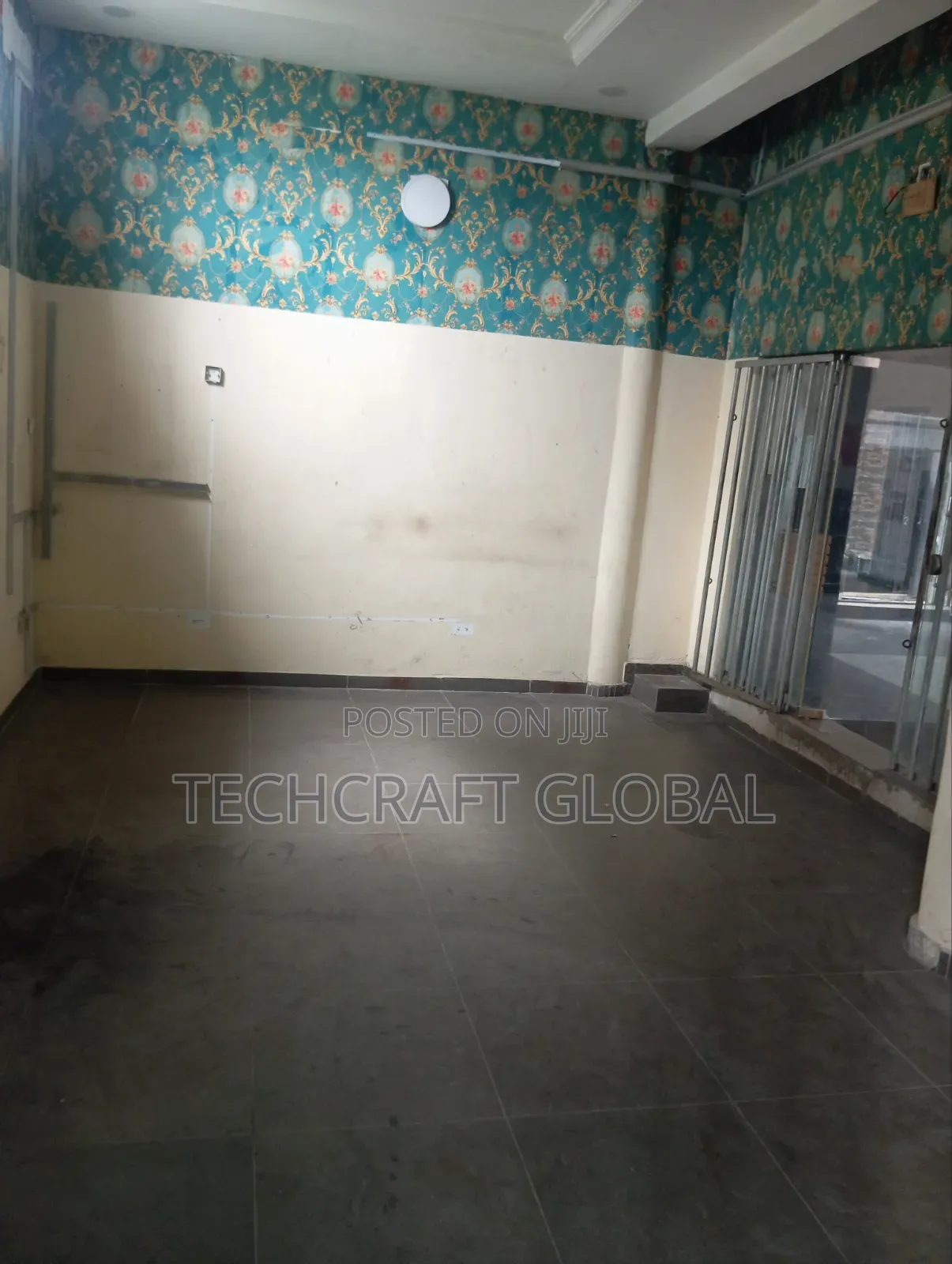 3 in 1 Massive and Spacious Shop Facing the Express to Let in Sangotedo