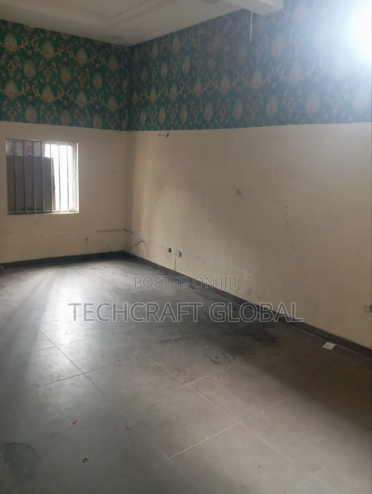 3 in 1 Massive and Spacious Shop Facing the Express to Let in Sangotedo