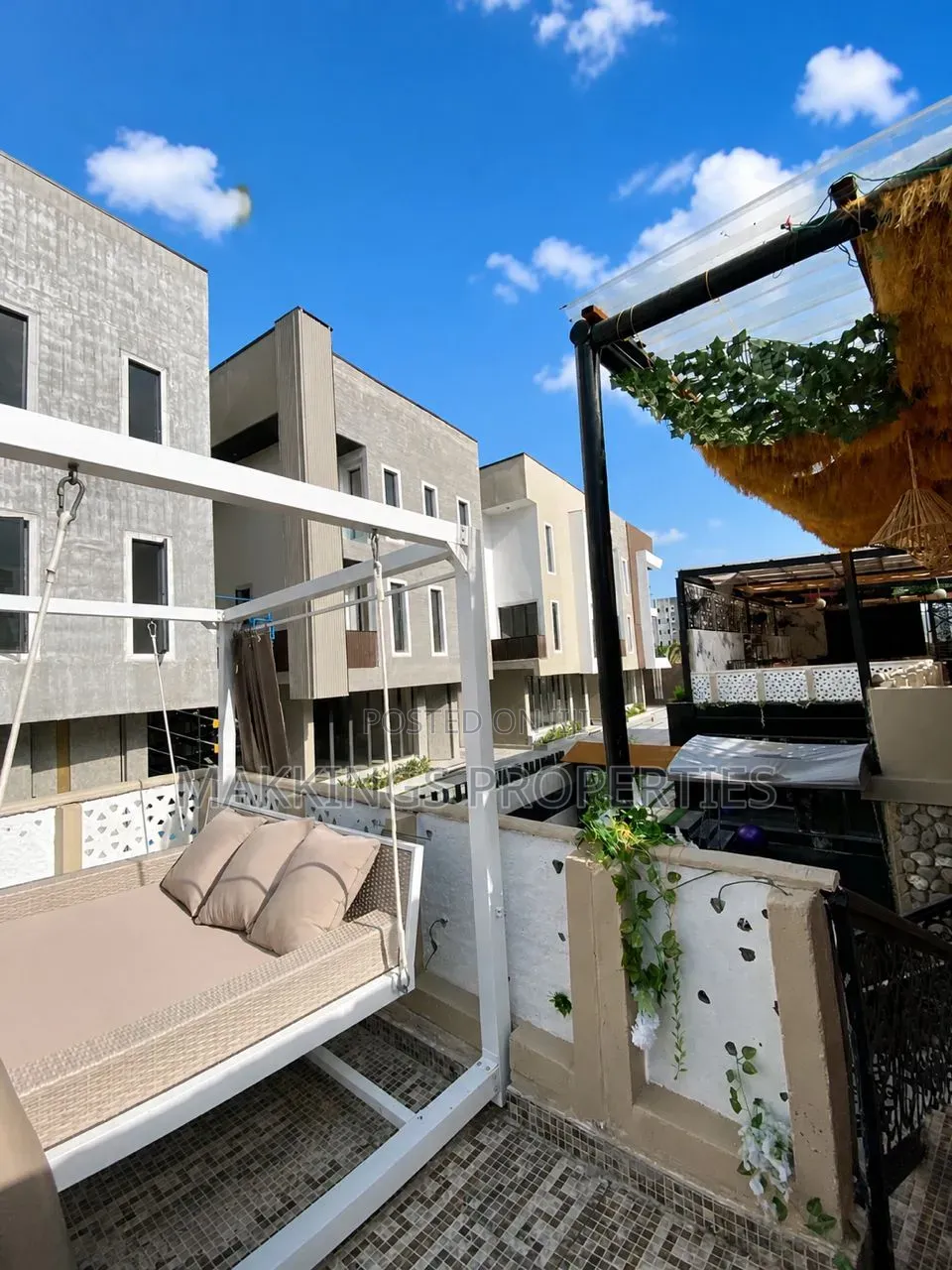4bdrm Duplex in Parkview Estate for sale in Parkview Estate