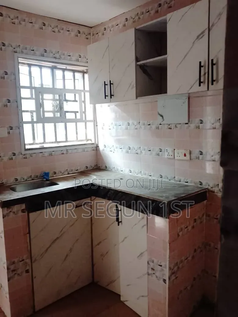 2bdrm Block of Flats in Peace Estate, Akala Express for rent in Akala Express