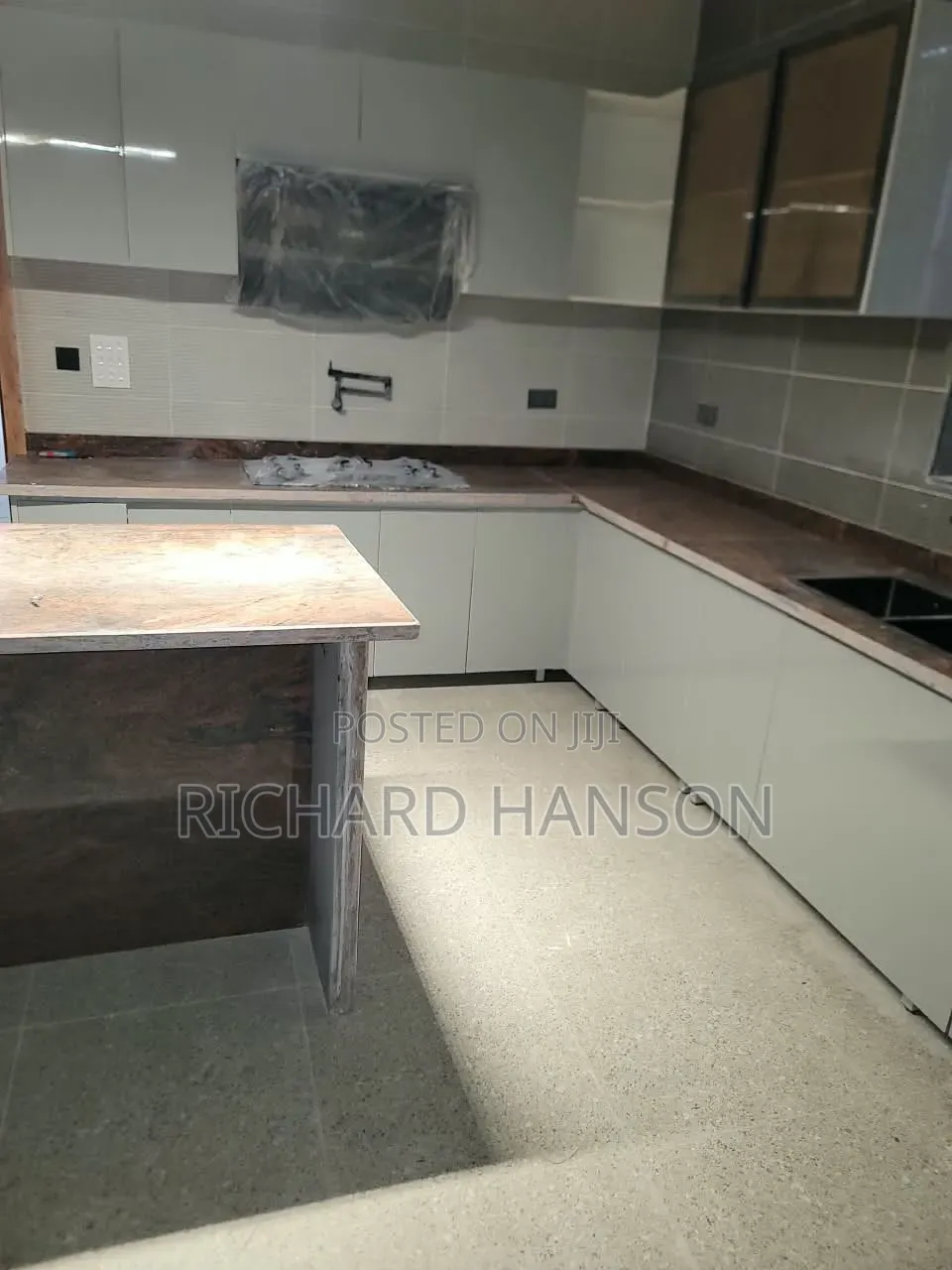 3bdrm Apartment in Lekki (Elf) for sale in Lekki Phase 1