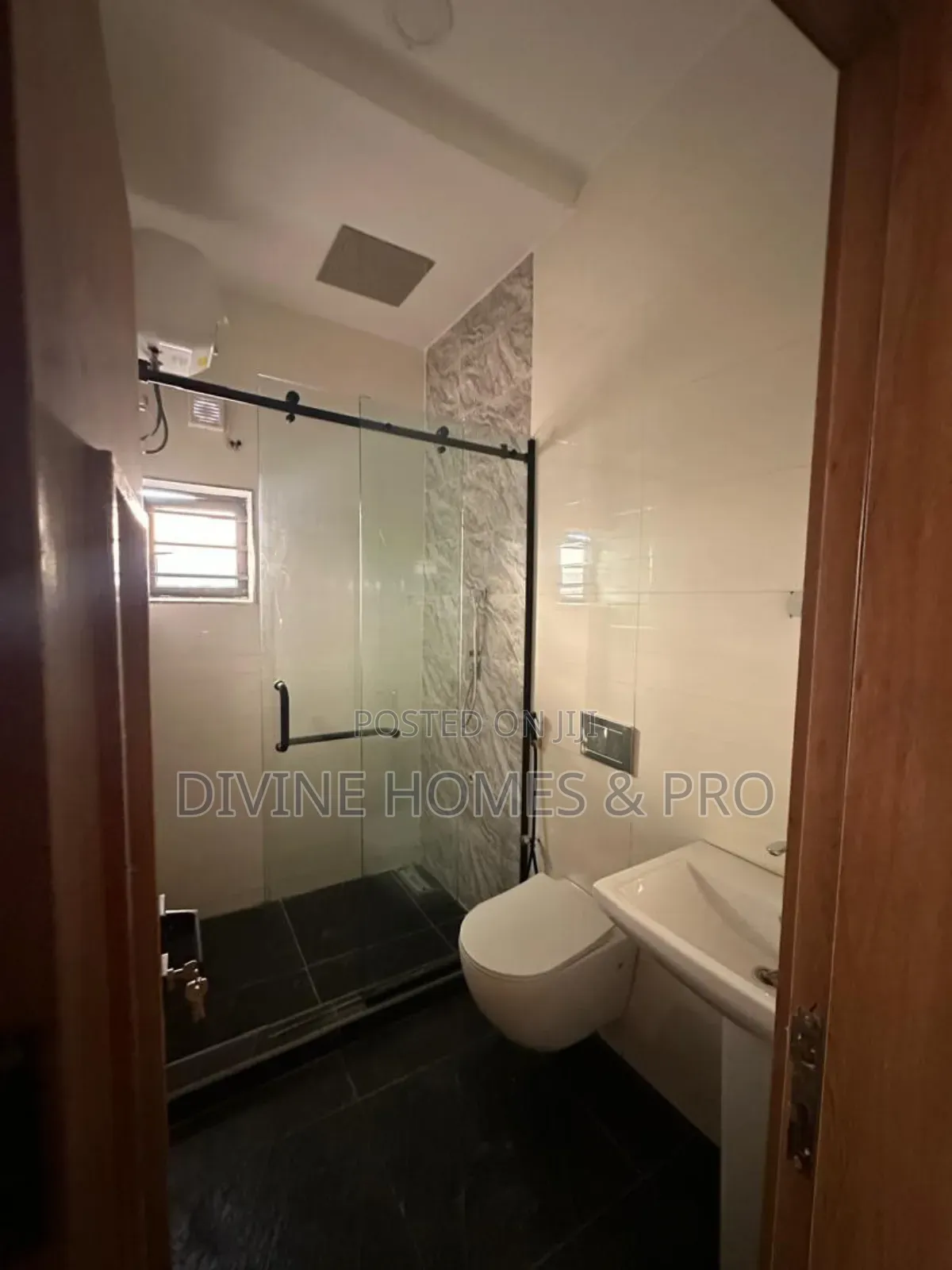 3bdrm Bungalow in Gwarinpa for sale in Gwarinpa