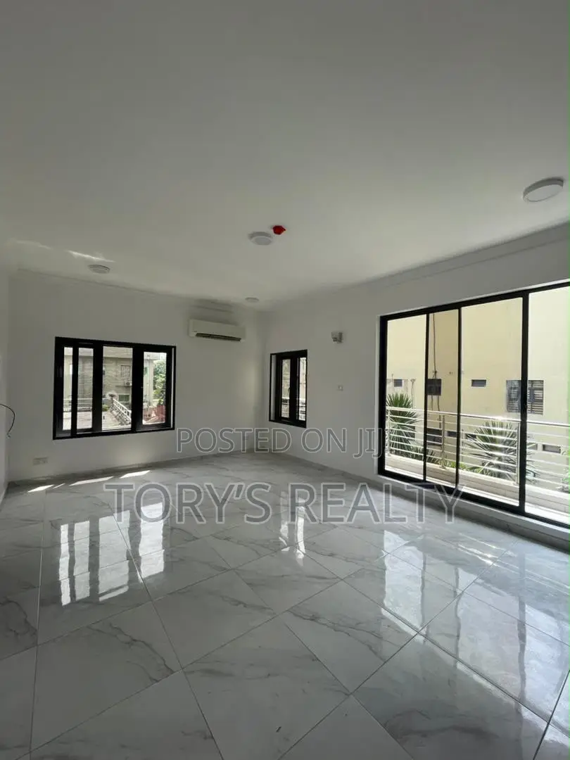 3bdrm Apartment in Victoria Island Extension for rent in Victoria Island Extension