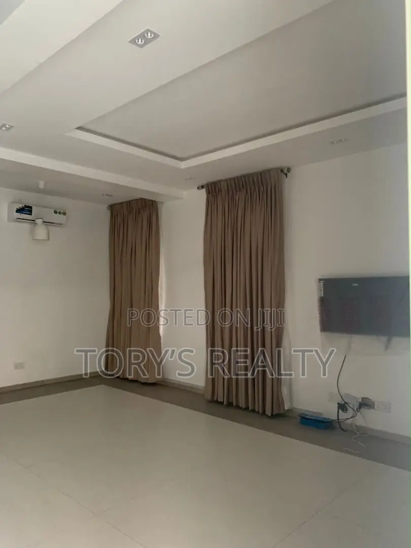 3bdrm Duplex in Lekki Phase 2 for rent in Lekki Phase 2