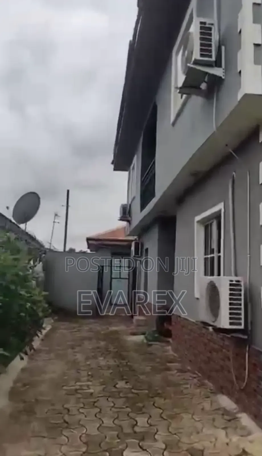 5bdrm Duplex in Iba / Ojo for sale in Iba / Ojo