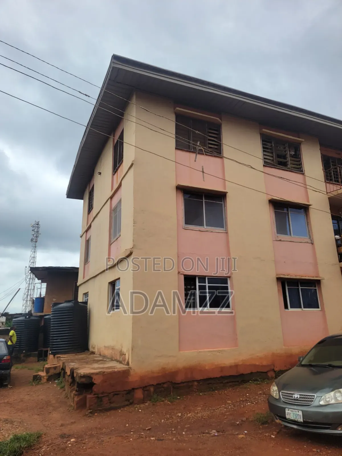 3bdrm Block of Flats in Trans Extension, Enugu for sale in Enugu