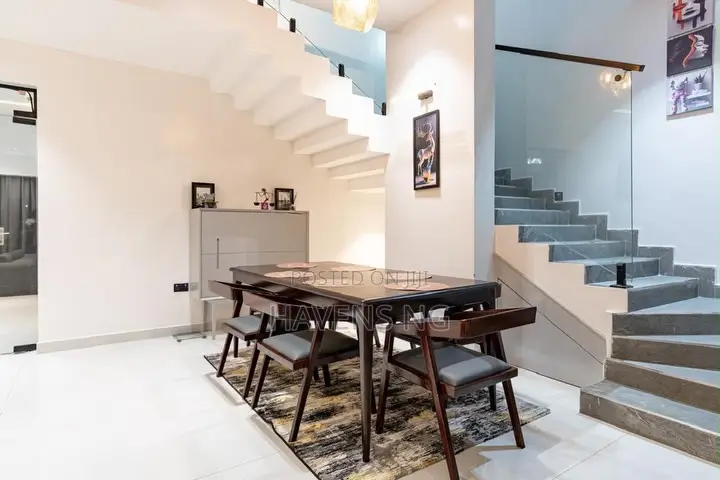 Luxurious 4-Bedroom Triplex for Shortlet | Ikate, Lekki in Ikate