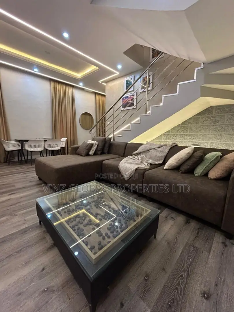 Cozy 2 Bedroom Terrace With a Swimming Pool , Gym 24/7 Electricity in Lekki