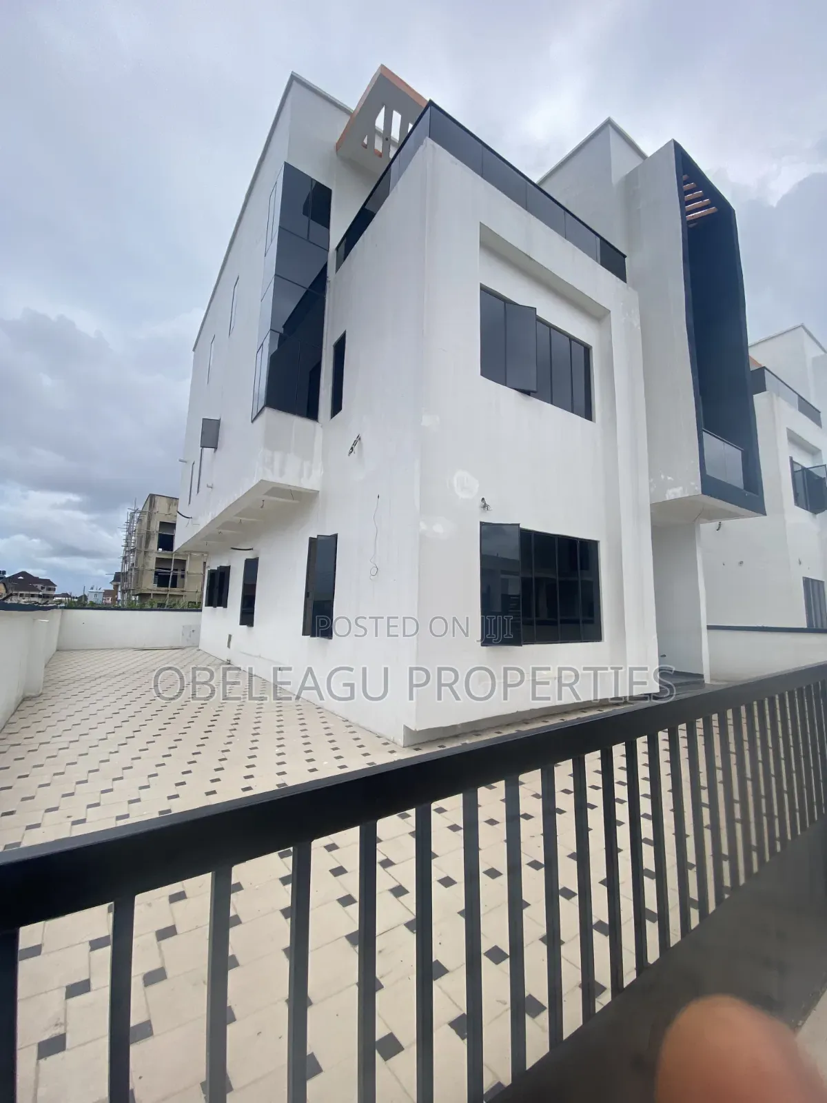 5bdrm Duplex in Blessing Estate, Apple Junction for sale in Apple Junction