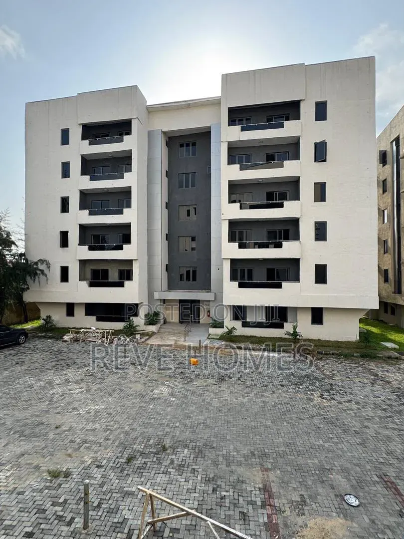 Furnished 3bdrm Block of Flats in Eric Moore for sale in Eric Moore