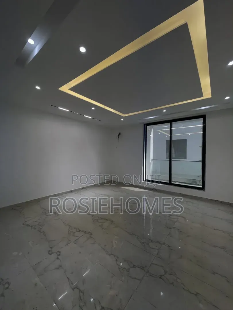6bdrm Duplex in Chaplain Court, Abraham Adesanya Estate for rent in Abraham Adesanya Estate