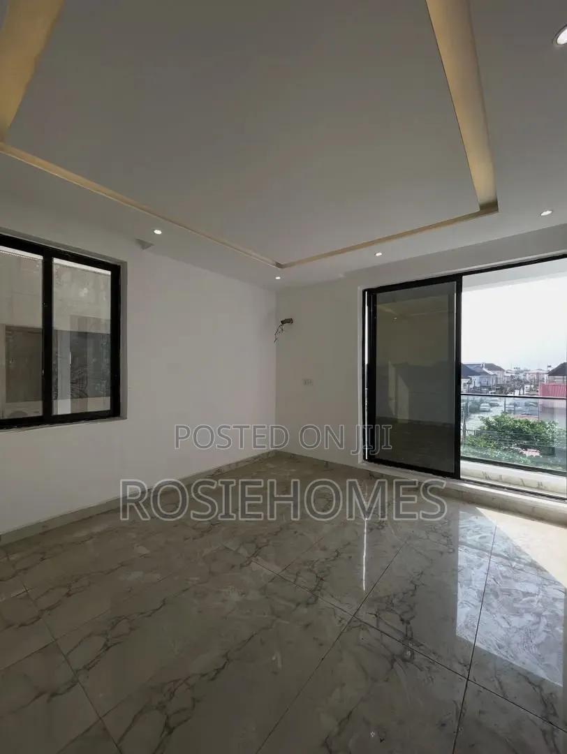 6bdrm Duplex in Chaplain Court, Abraham Adesanya Estate for rent in Abraham Adesanya Estate