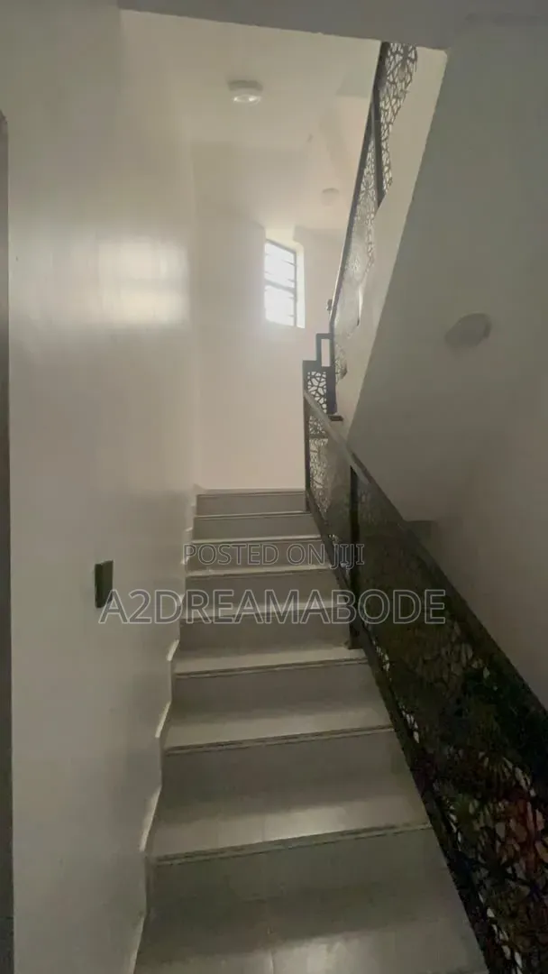 4bdrm Duplex in Gbagada, Medina for sale in Medina