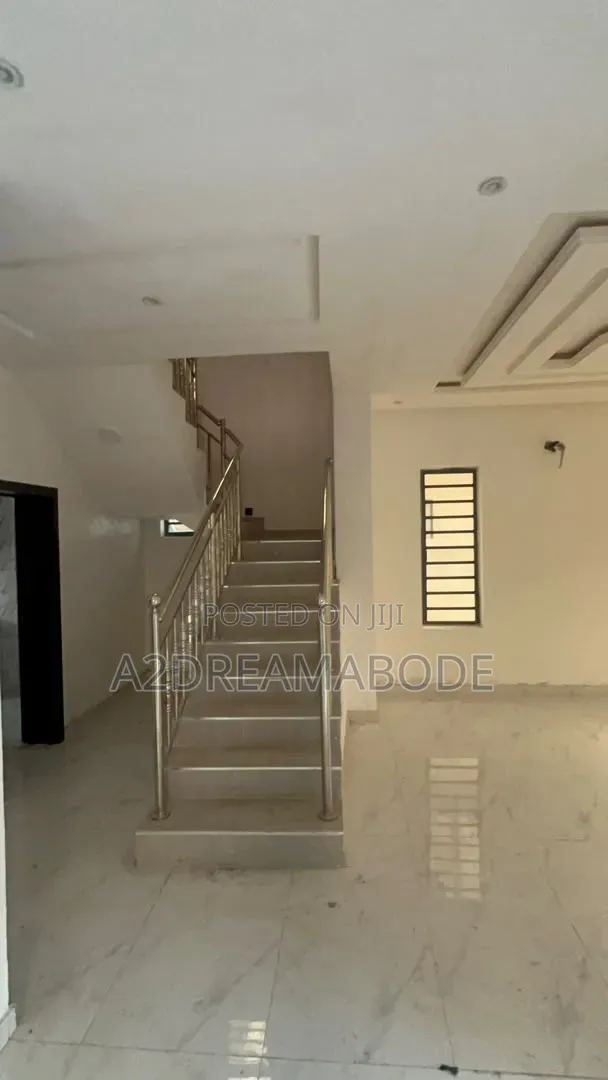 4bdrm Duplex in Gbagada, Medina for sale in Medina