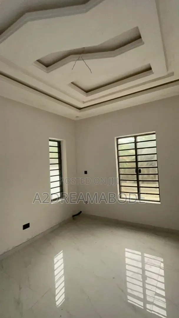 4bdrm Duplex in Gbagada, Medina for sale in Medina