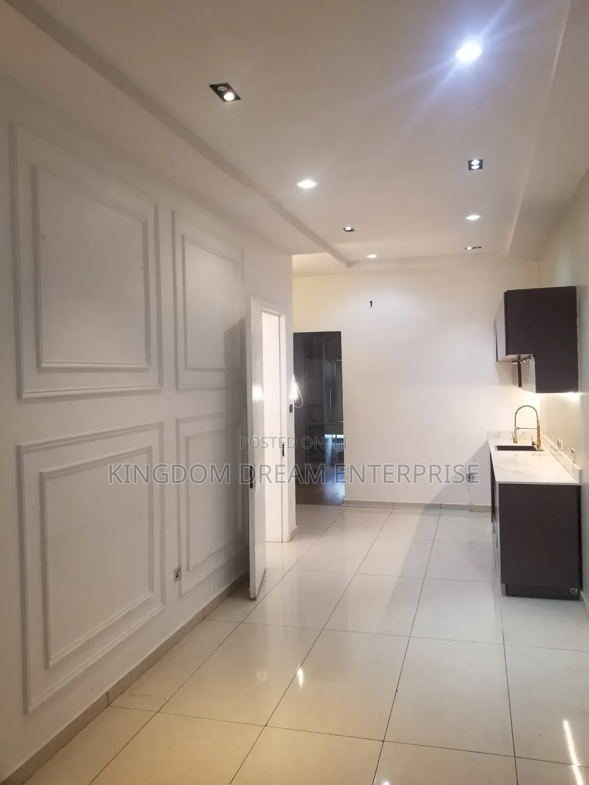 1bdrm Apartment in Adeola Odekun for rent in Adeola Odeku