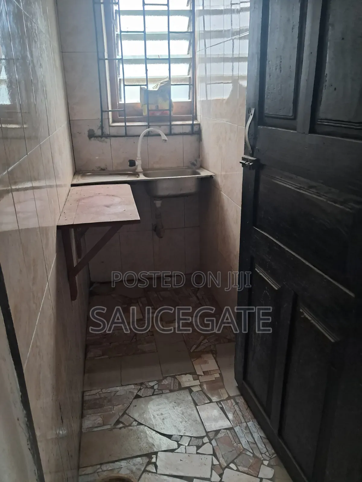 1bdrm Bedsitter in Ijegun Satellite for rent in Satellite Town