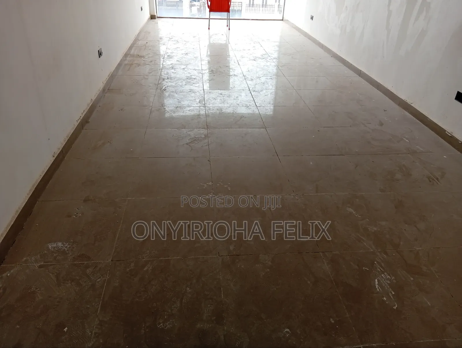35m2 Shop Space in Bunkoro