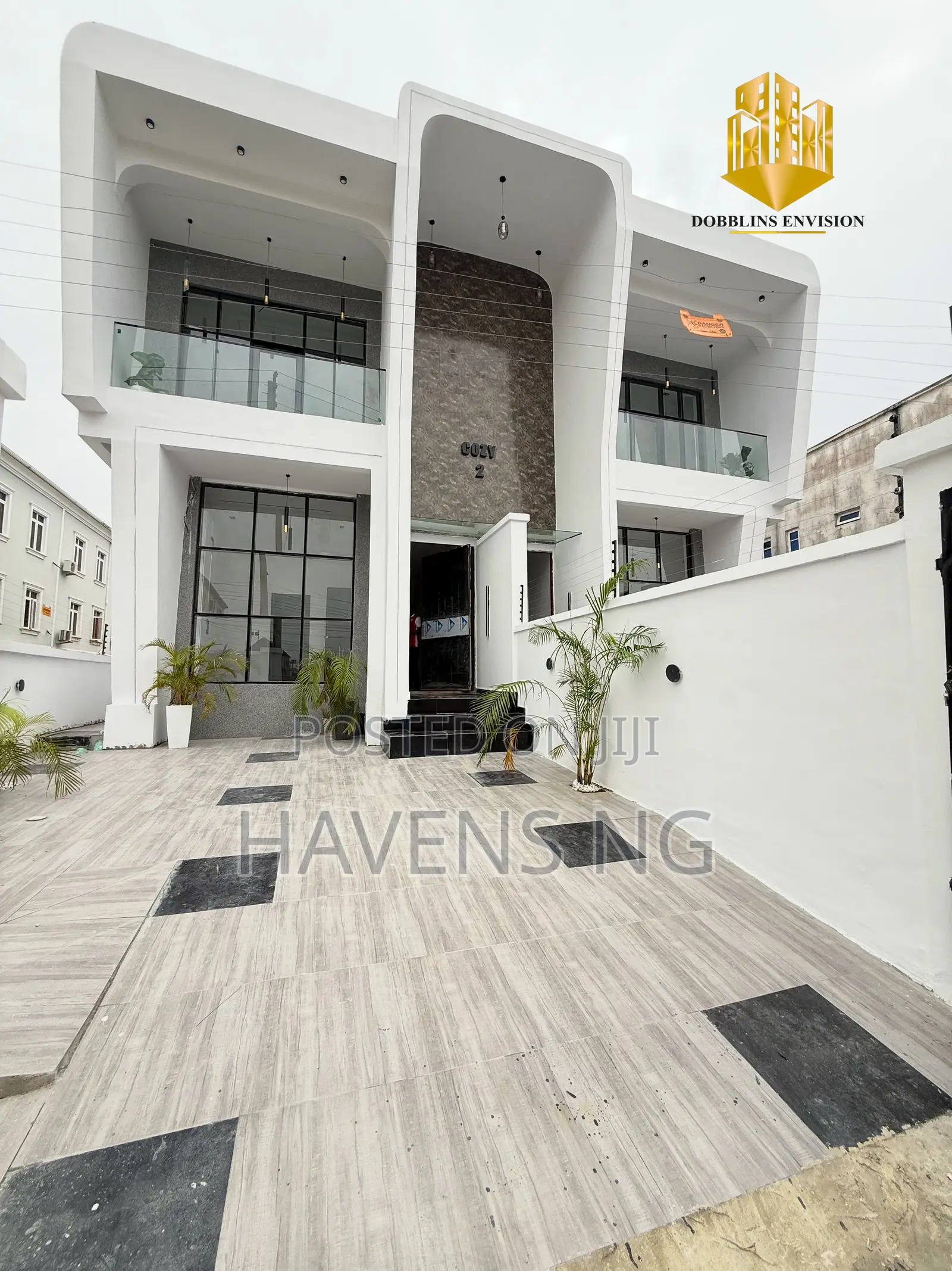 5bdrm Duplex in Lekki Phase 2 for sale in Lekki Phase 2