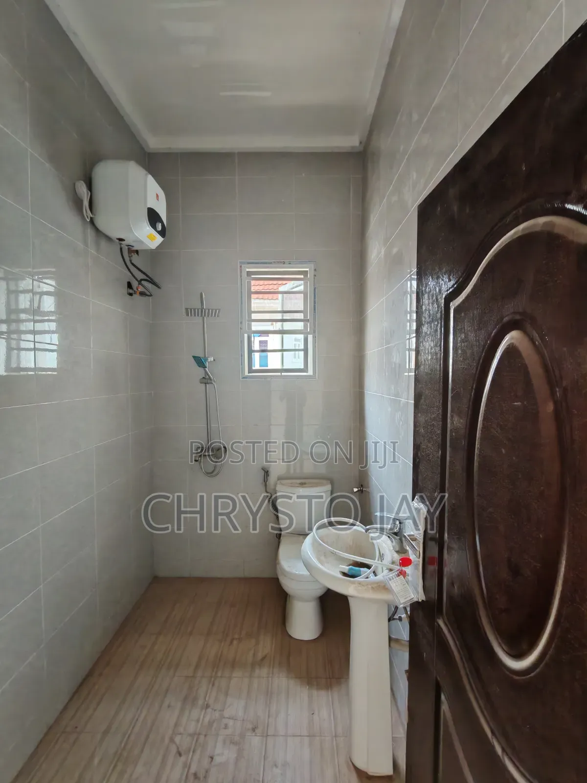 3bdrm Block of Flats in Wuye for rent in Wuye