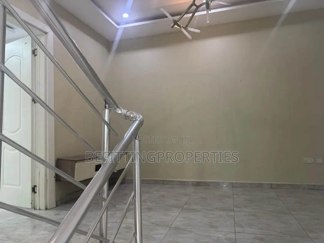 4bdrm Duplex in Victoria Island for sale in Victoria Island