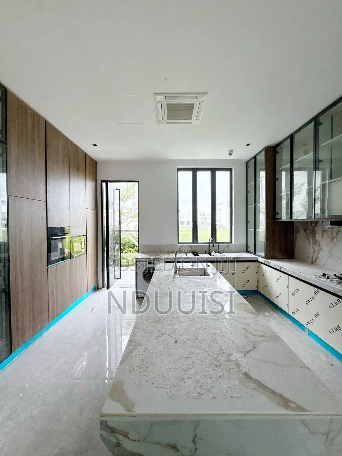 5bdrm Duplex in Cowrie Creek Estate, Ikate for sale in Ikate