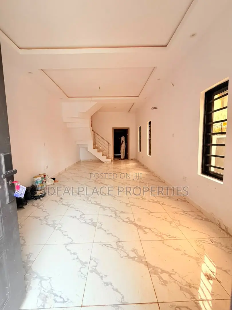 4bdrm Duplex in Anthony Village for sale in Anthony Village