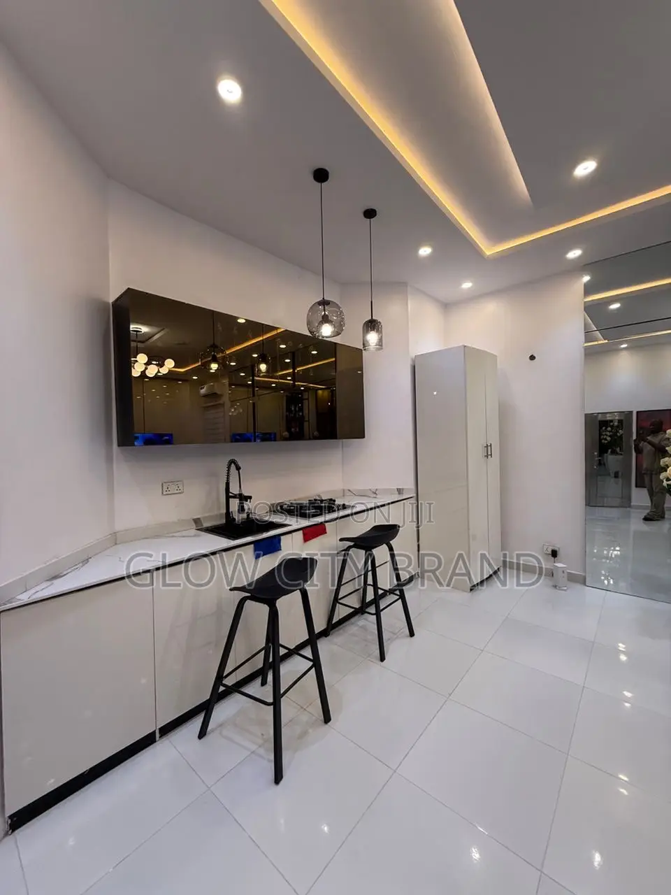 Luxury 1 Bedroom With PS5 in Lekki in Osapa london