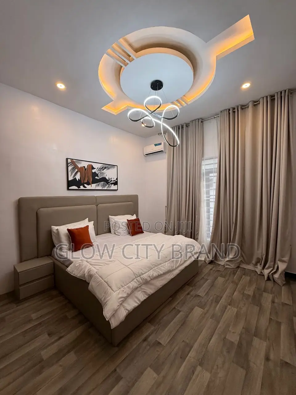 Luxury 1 Bedroom With PS5 in Lekki in Osapa london