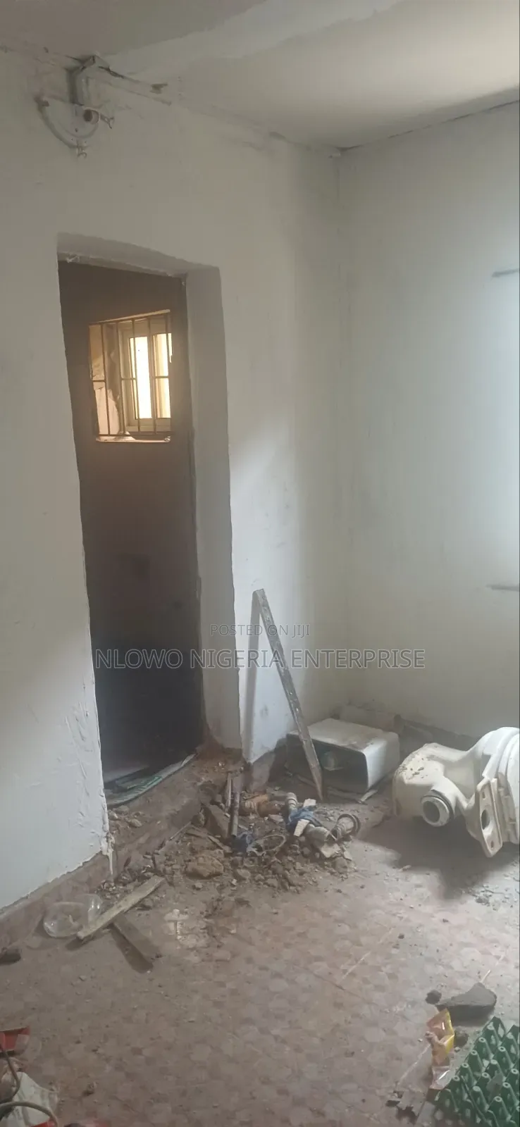 2bdrm Bungalow in Adeite Ogunsanya, Ifako-Gbagada for rent in Ifako-Gbagada