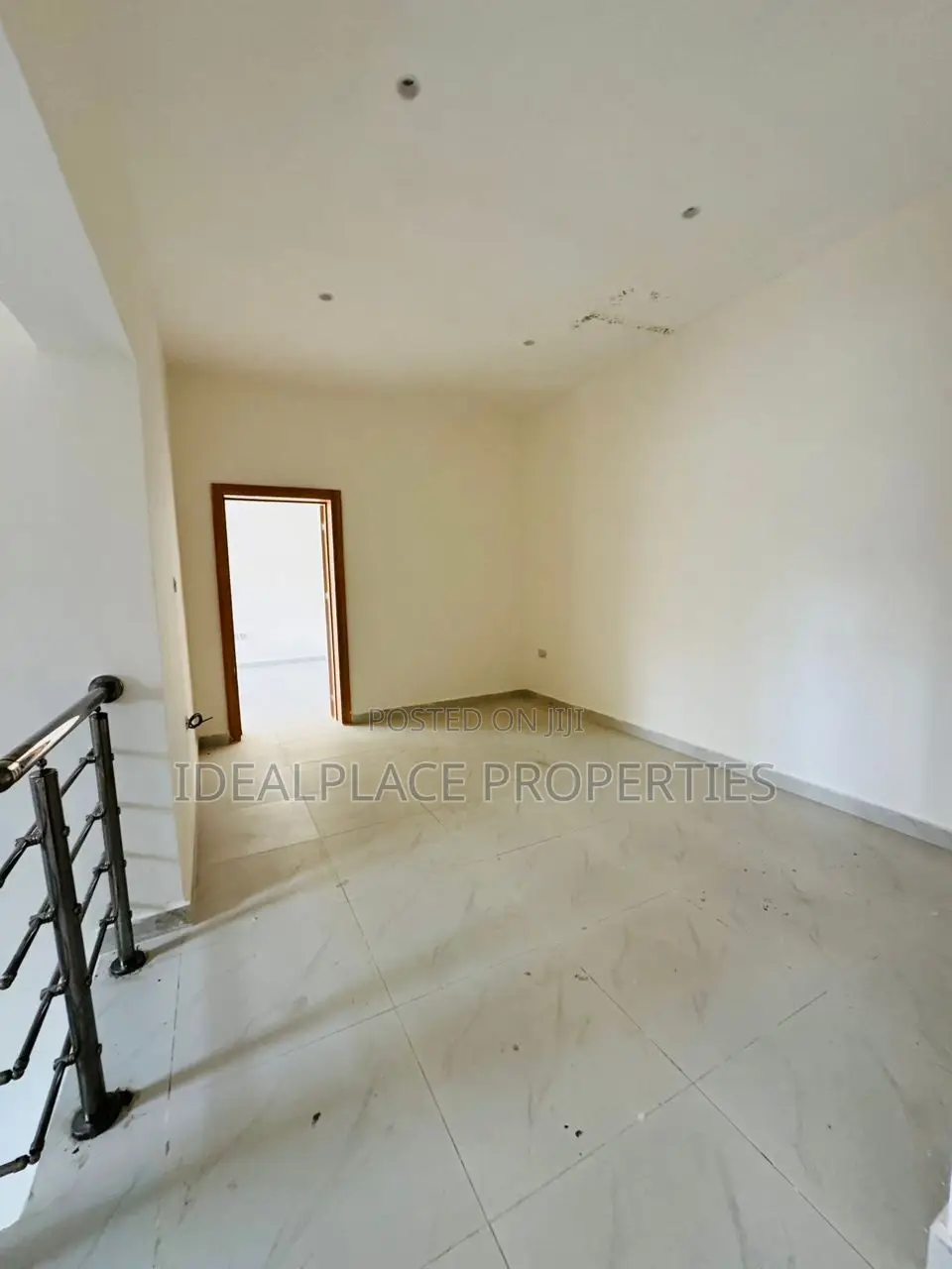 3bdrm Duplex in Oregun for sale in Oregun