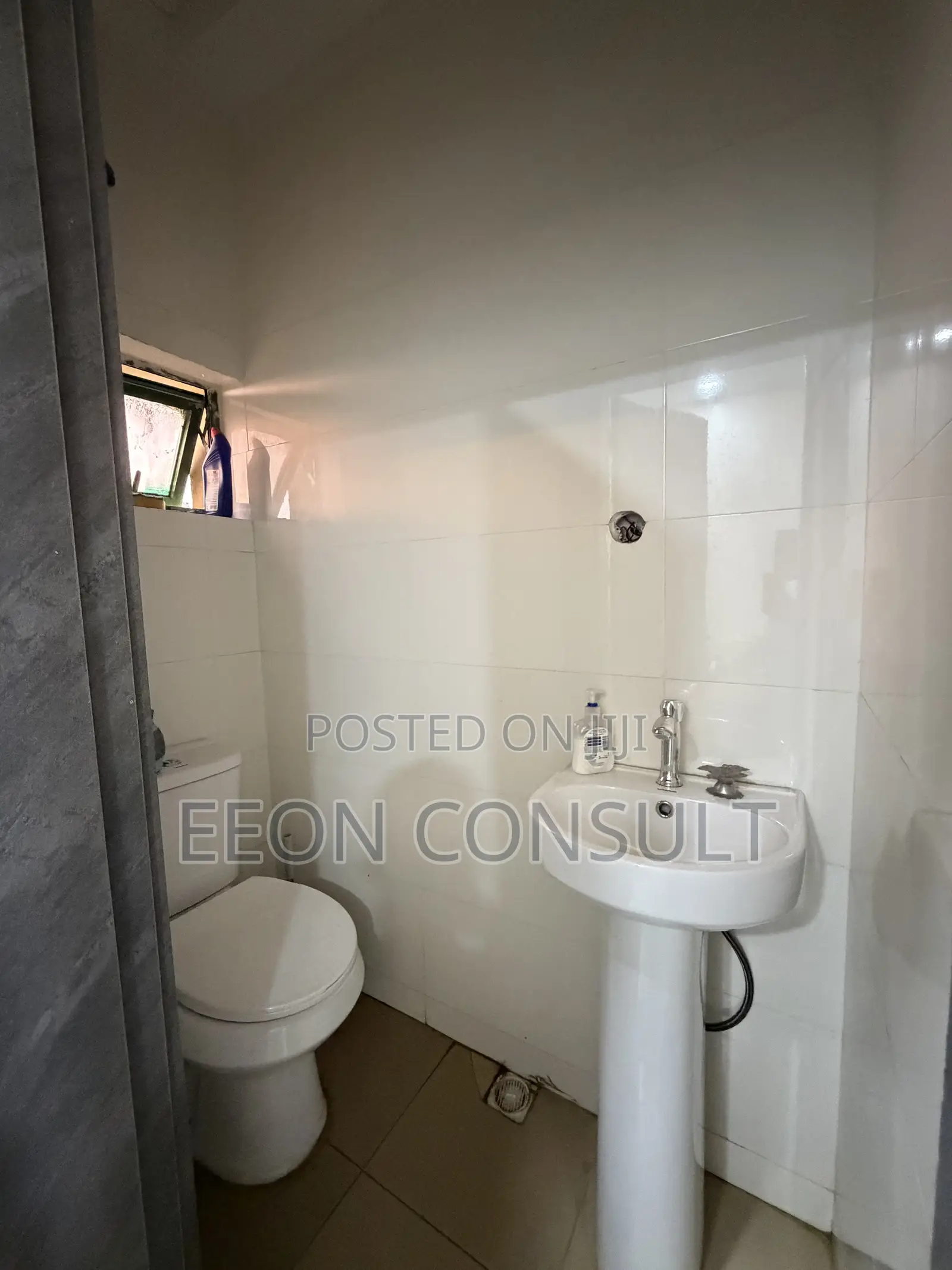 Executive Office Space With Conference Room in Garki