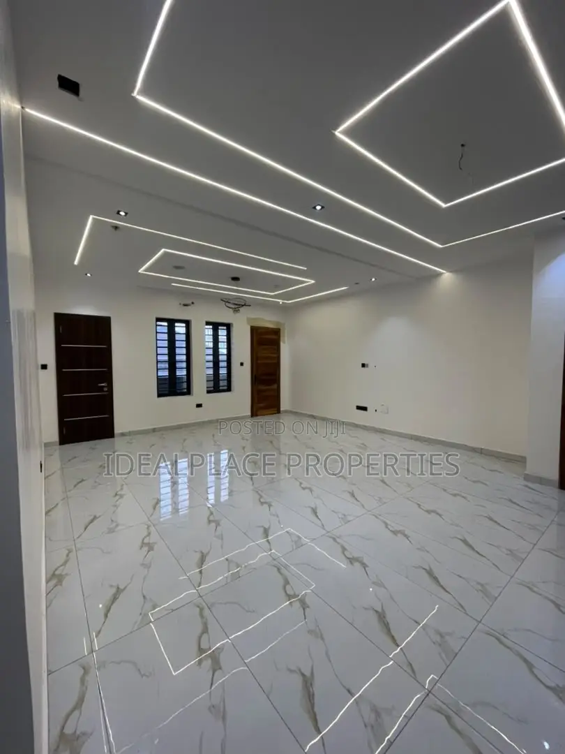 2bdrm Apartment in Ikate for sale in Ikate