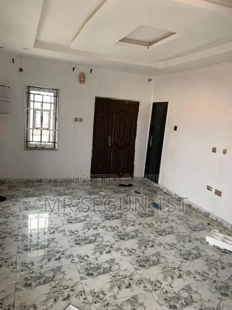 2bdrm Block of Flats in 1St Avians, Akala Express for rent in Akala Express