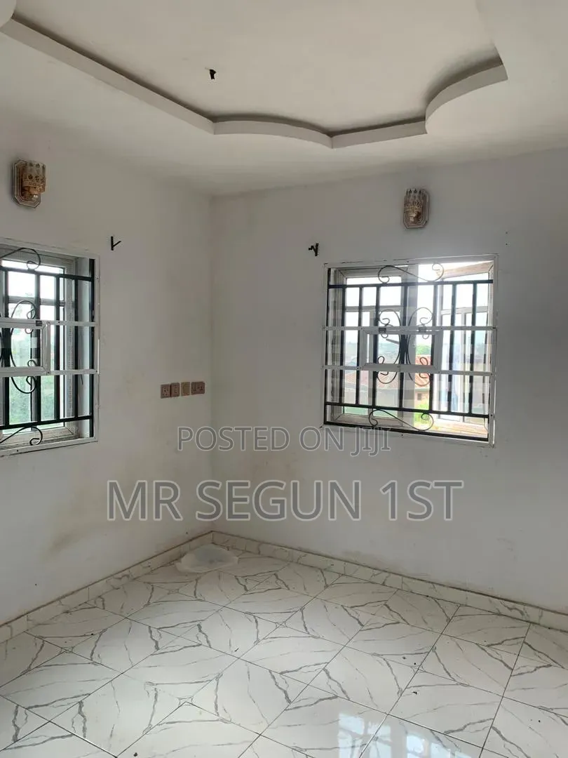 2bdrm Block of Flats in 1St Avians, Akala Express for rent in Akala Express