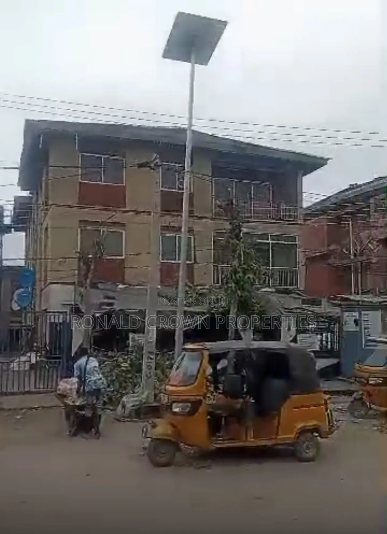 2bdrm Block of Flats in Okota for sale in Okota