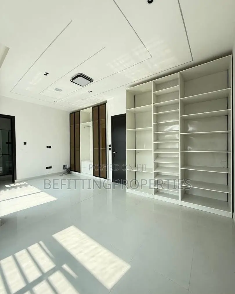 4bdrm Duplex in Lekki for sale in Lekki