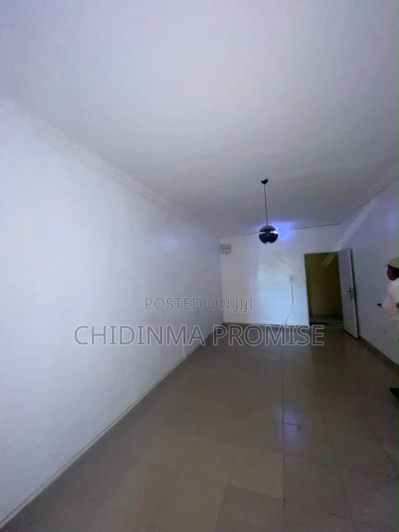 1bdrm Block of Flats in Wuye for rent in Wuye