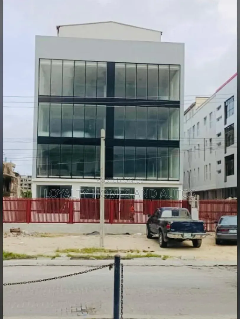 Commercial Building for Sale in Lekki Phase 1