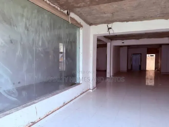 Commercial Building for Sale in Lekki Phase 1